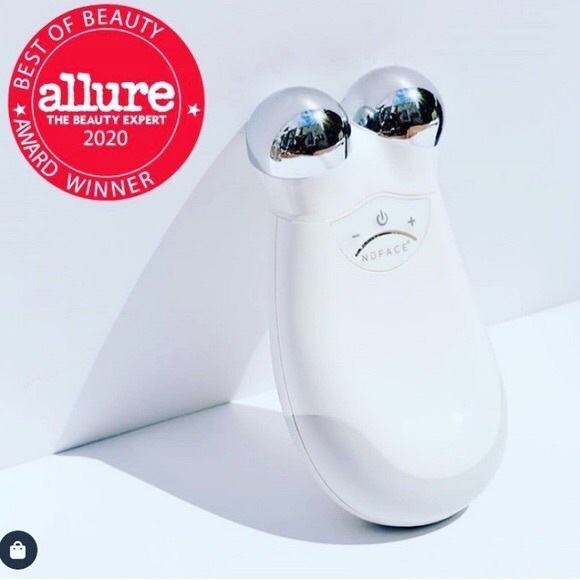 NuFACE Trinity + ELE Gift Set
